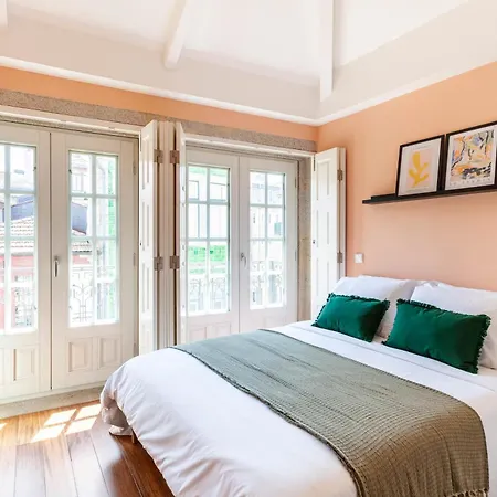 Superb In The Heart Of Historical Center